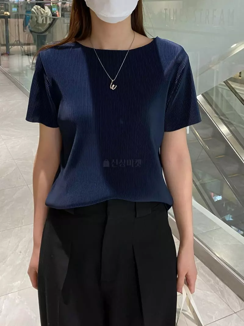 Enten - Korean Women Fashion - #thatsdarling - Pleats Tee