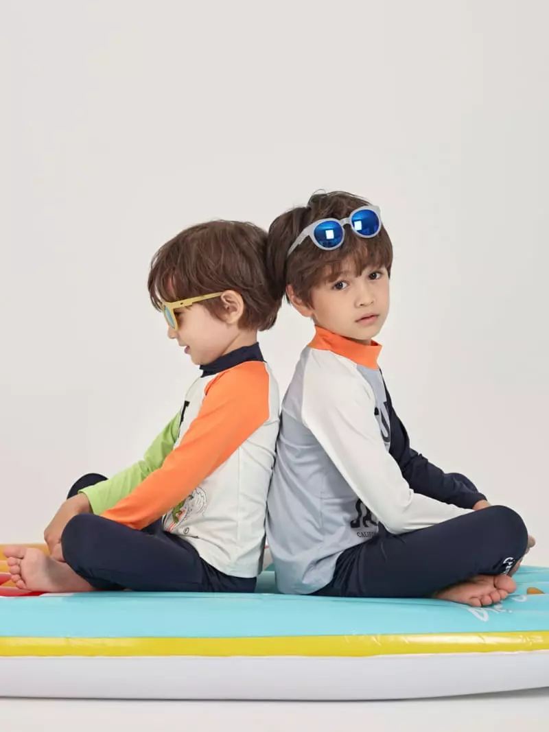 Fashion King - Korean Children Fashion - #prettylittlegirls - Surf Day Rashguard Set - 4