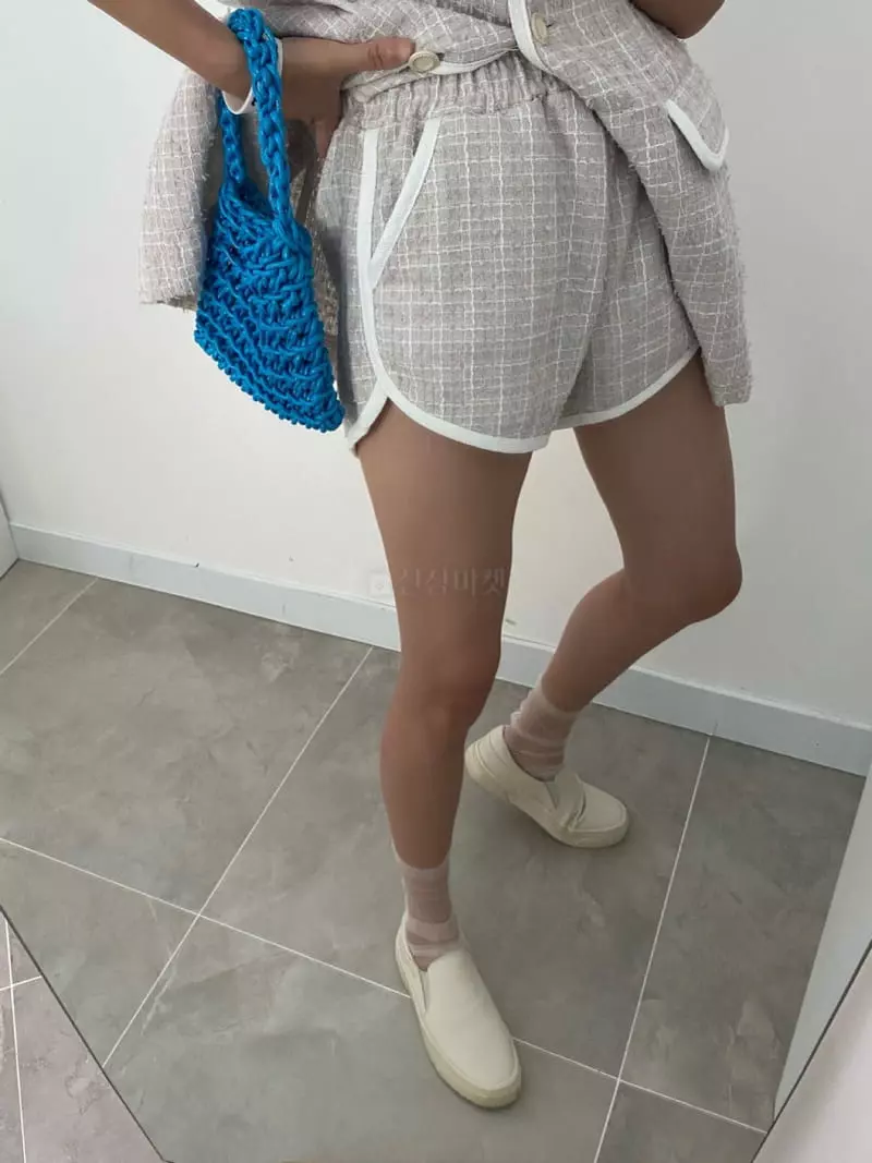 Gentlewoman - Korean Women Fashion - #momslook - Perry Shorts - 4