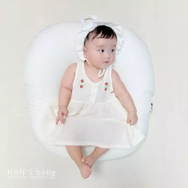Han's - Korean Baby Fashion - #babyclothing - Bebe Embo Embroidery One-piece