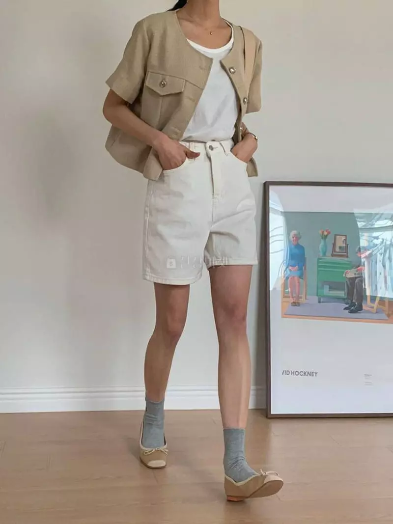 Hither - Korean Women Fashion - #romanticstyle - Cream Half Pants - 3