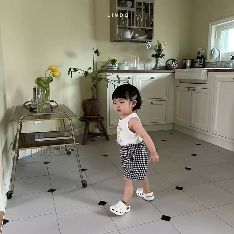 Lindo - Korean Children Fashion - #kidsstore - Bear Sleeveless Top Bottom Set - 6
