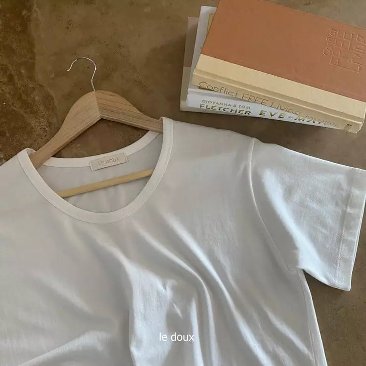 Melon Switch - Korean Women Fashion - #momslook - Mom Need U Neck Tee