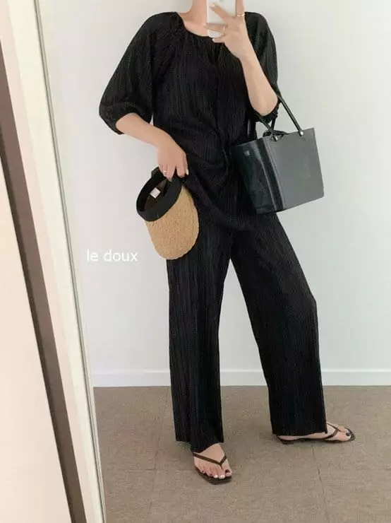 Melon Switch - Korean Women Fashion - #restrostyle - Mom Puff Pleats Top Bottom Set - 7