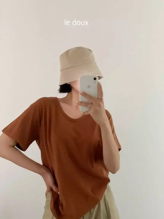 Melon Switch - Korean Women Fashion - #womensfashion - Mom Need U Neck Tee - 2