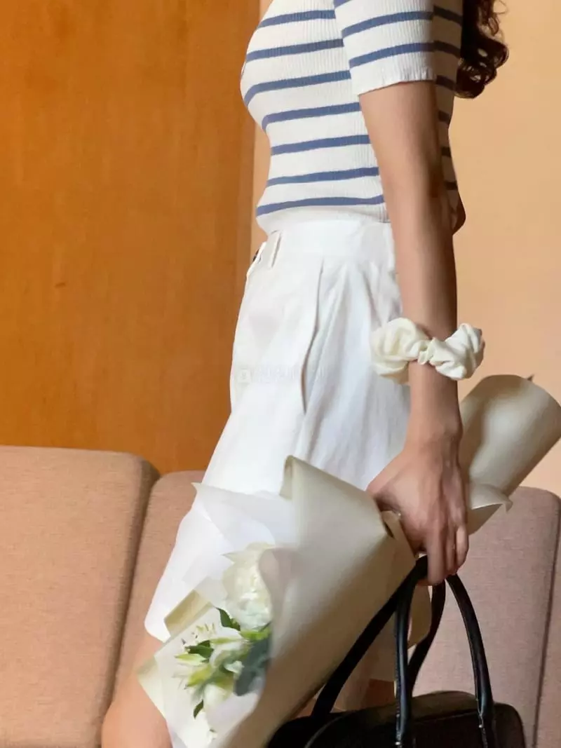 Nan - Korean Women Fashion - #shopsmall - Linen Square Shorts - 2