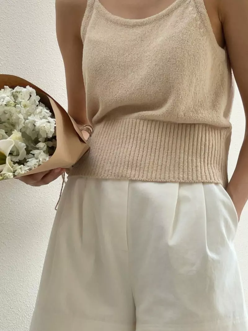 Nan - Korean Women Fashion - #romanticstyle - Bookle H Sleeveless Top - 4