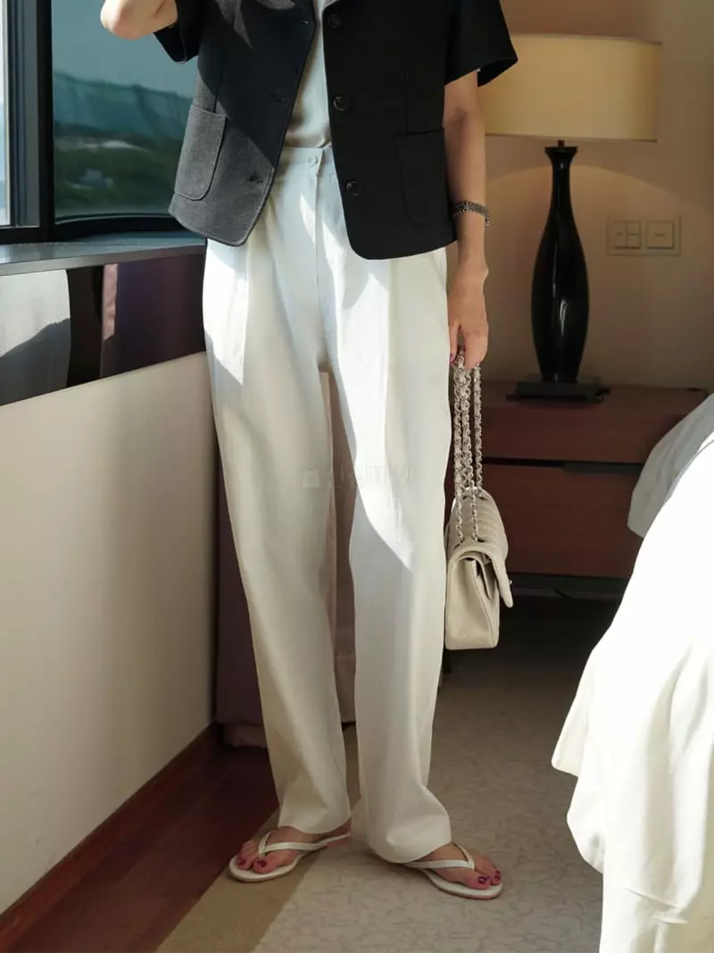 Nan - Korean Women Fashion - #thelittlethings - Linen Roll-up Pants - 3