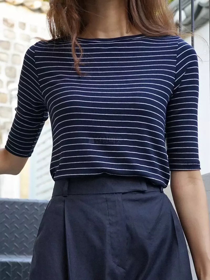 Nan - Korean Women Fashion - #vintagekidsstyle - Marine Boat Neck Tee - 2