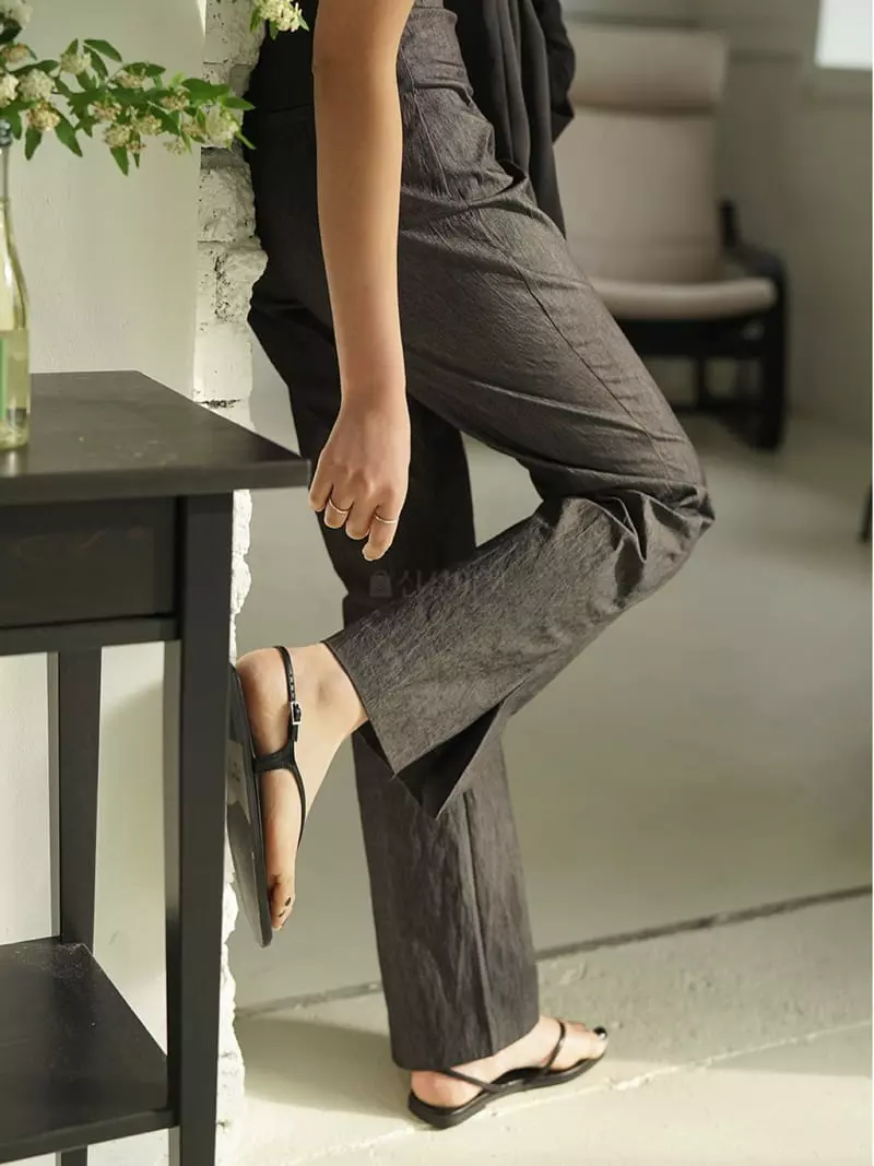 Nan - Korean Women Fashion - #vintagekidsstyle - Slit Banding Bootscut - 2