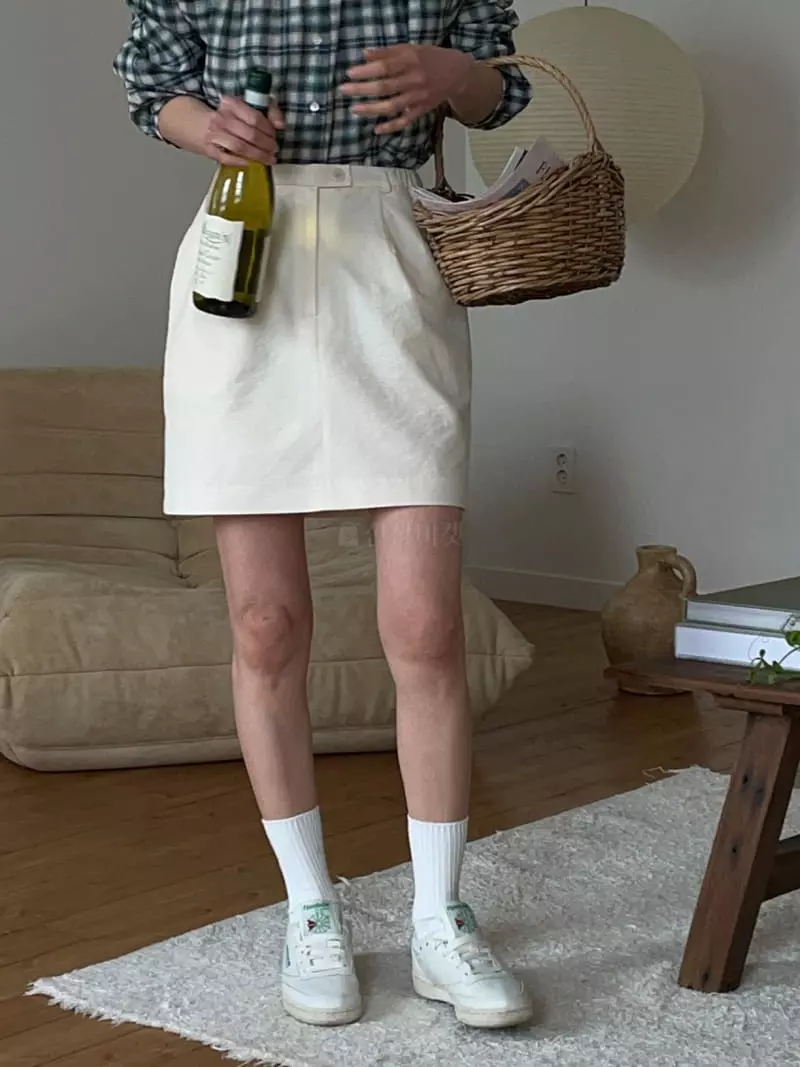 Nan - Korean Women Fashion - #womensfashion - Dart Mini Skirt - 2