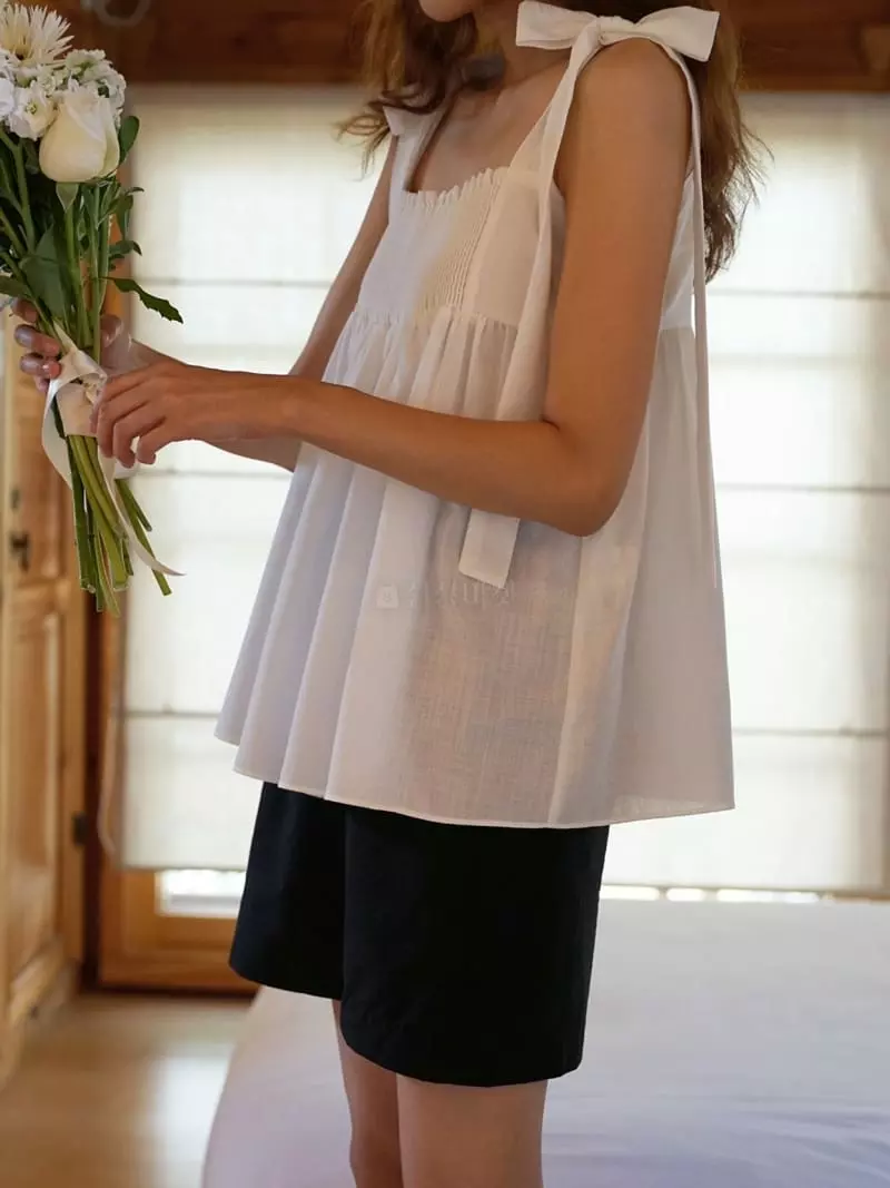 Nan - Korean Women Fashion - #momslook - Ribbon Sleeveless Top - 4