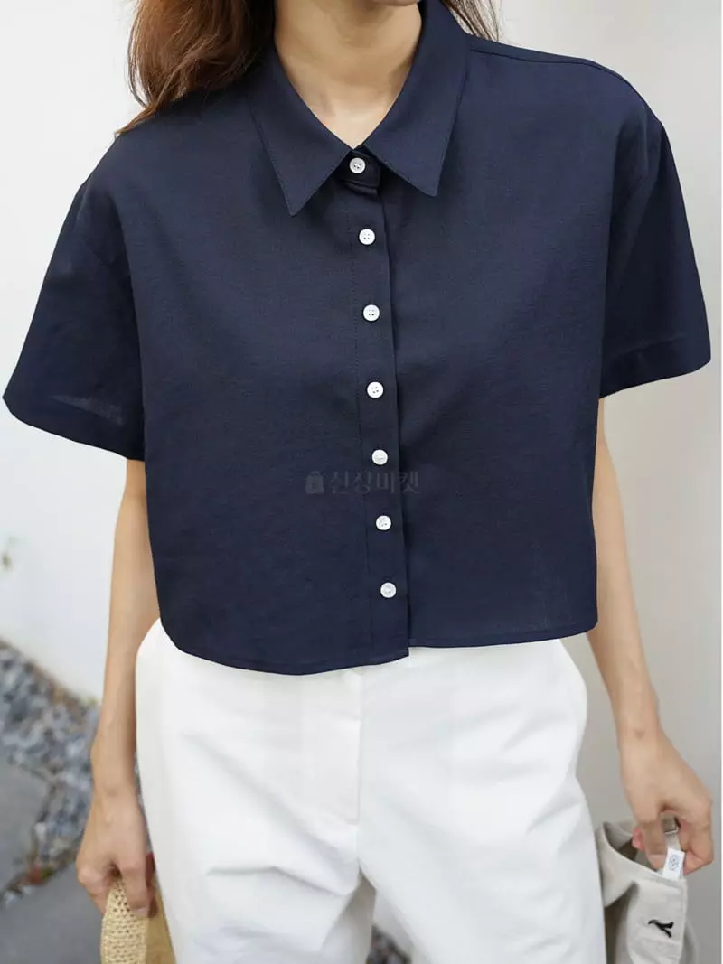 Nan - Korean Women Fashion - #womensfashion - Rain Crop Shirt - 2