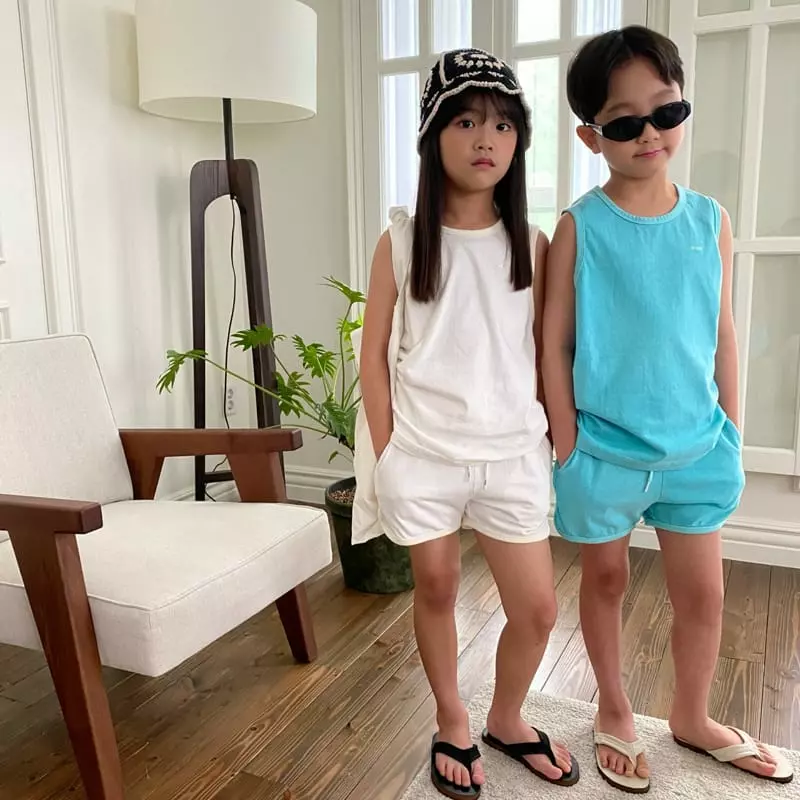 Our - Korean Children Fashion - #minifashionista - After Paint Sleeveless Top Bottom Set