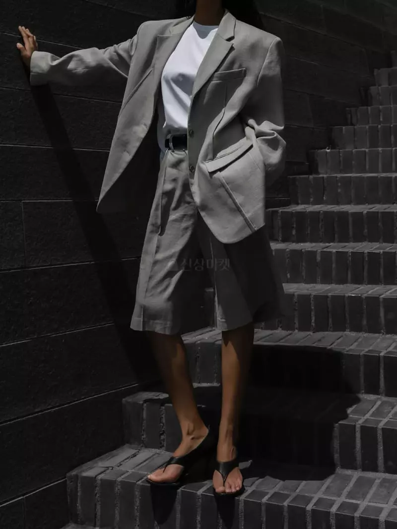 Paper Moon - Korean Women Fashion - #womensfashion - Pintuck Detail Jacket - 2