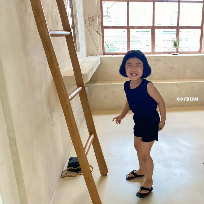 Soybean - Korean Children Fashion - #prettylittlegirls - Sleeveless Wind Pleats Top Bottom Set - 4