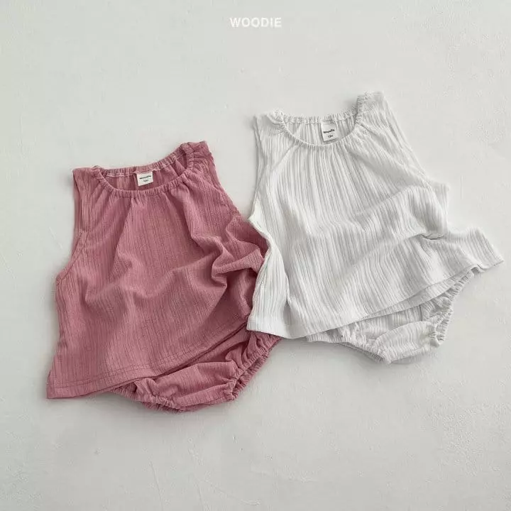 Woodie - Korean Baby Fashion - #onlinebabyboutique - Pleats Sleeveless Top Bottom Set