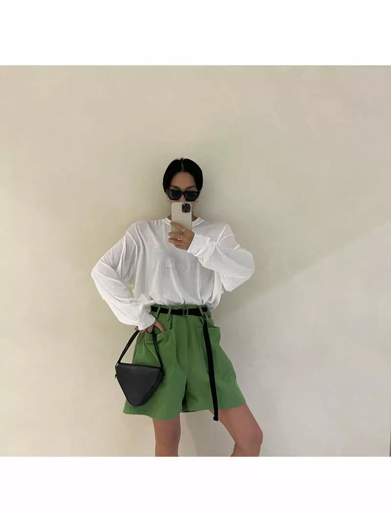 Auver_Fit - Korean Women Fashion - #womensfashion - Back Circle Sweatshirt - 3