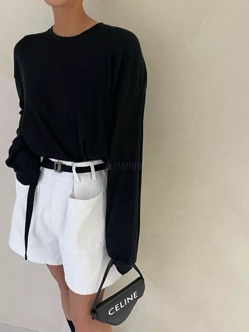 Auver_Fit - Korean Women Fashion - #womensfashion - Back Circle Sweatshirt - 5