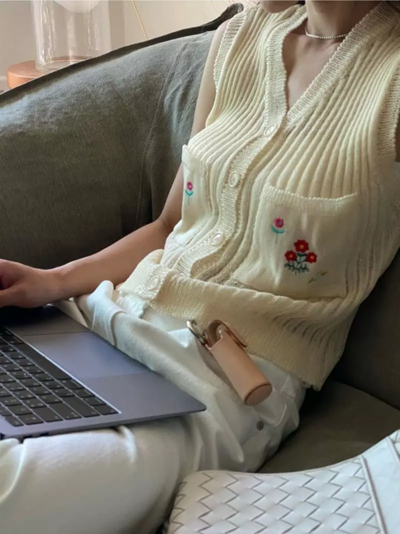 Breathe - Korean Women Fashion - #restrostyle - Flower Knit Vest - 7