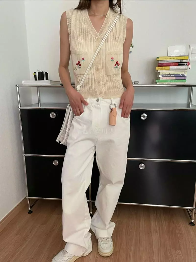 Breathe - Korean Women Fashion - #romanticstyle - Flower Knit Vest - 8