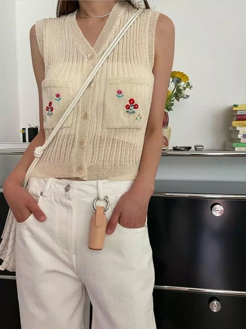 Breathe - Korean Women Fashion - #vintagekidsstyle - Flower Knit Vest - 5
