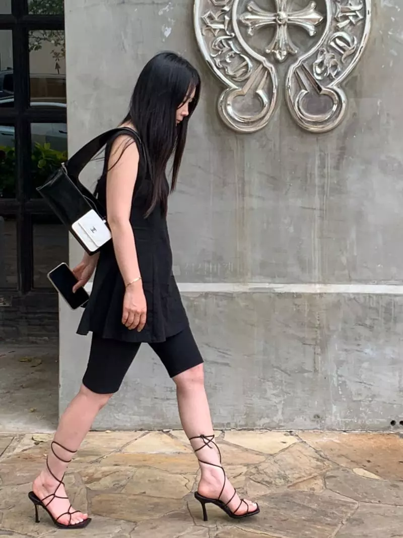 Knaite - Korean Women Fashion - #vintageinspired - Carry Sleeveless - 3