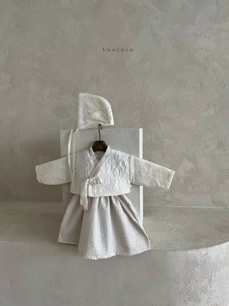 Lala - Korean Children Fashion - #todddlerfashion - Jin Hanbok Kid with Bonnet Girl