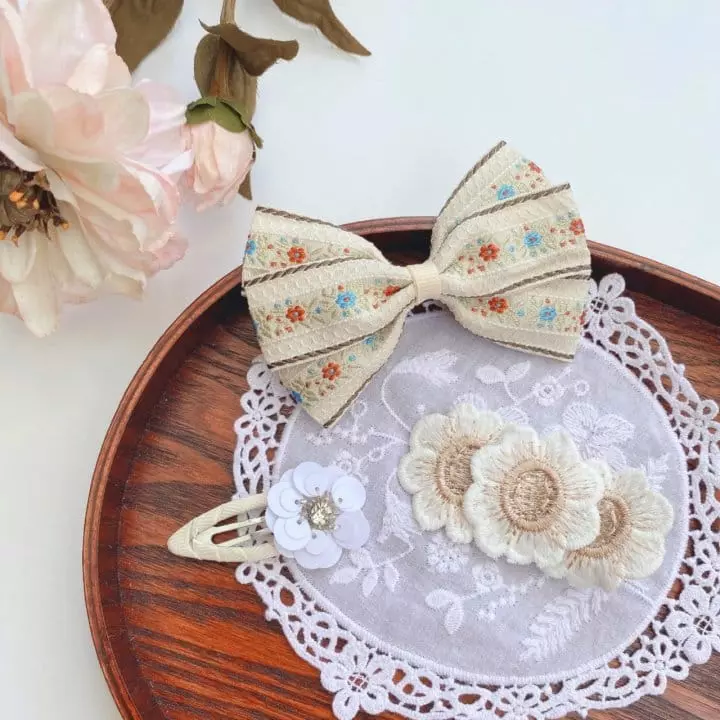 Mins - Korean Children Fashion - #kidzfashiontrend - Ellin Flower Hairpin Set - 4