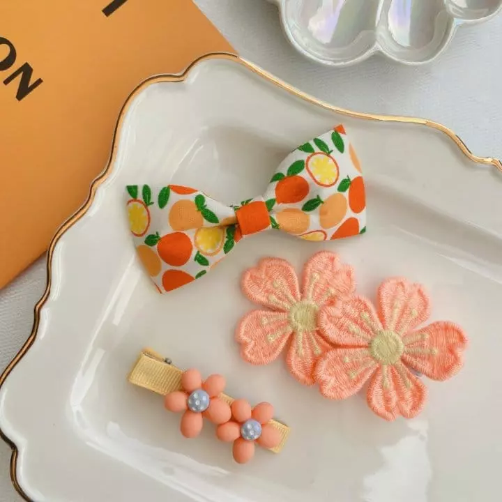 Mins - Korean Children Fashion - #kidsshorts - Orange Stitch Hairpin Set - 6