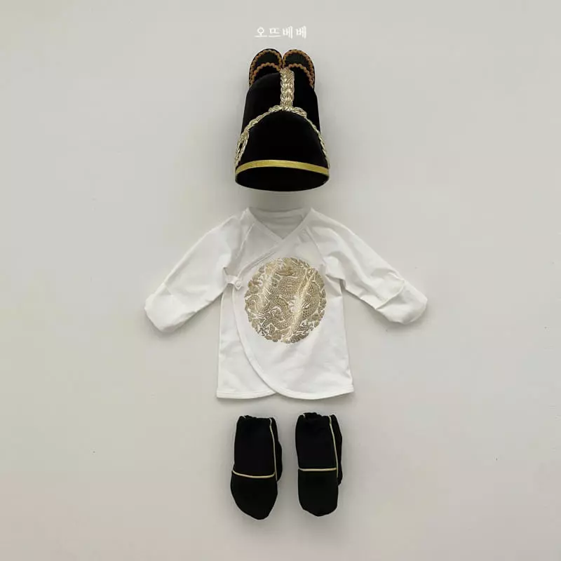 Oott Bebe - Korean Baby Fashion - #babyoninstagram - Hanbok Benet Set