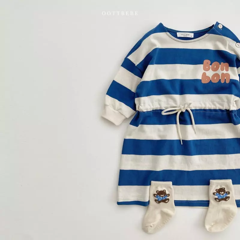 Oott Bebe - Korean Baby Fashion - #babyoninstagram - Bonbon Slit One-piece - 4