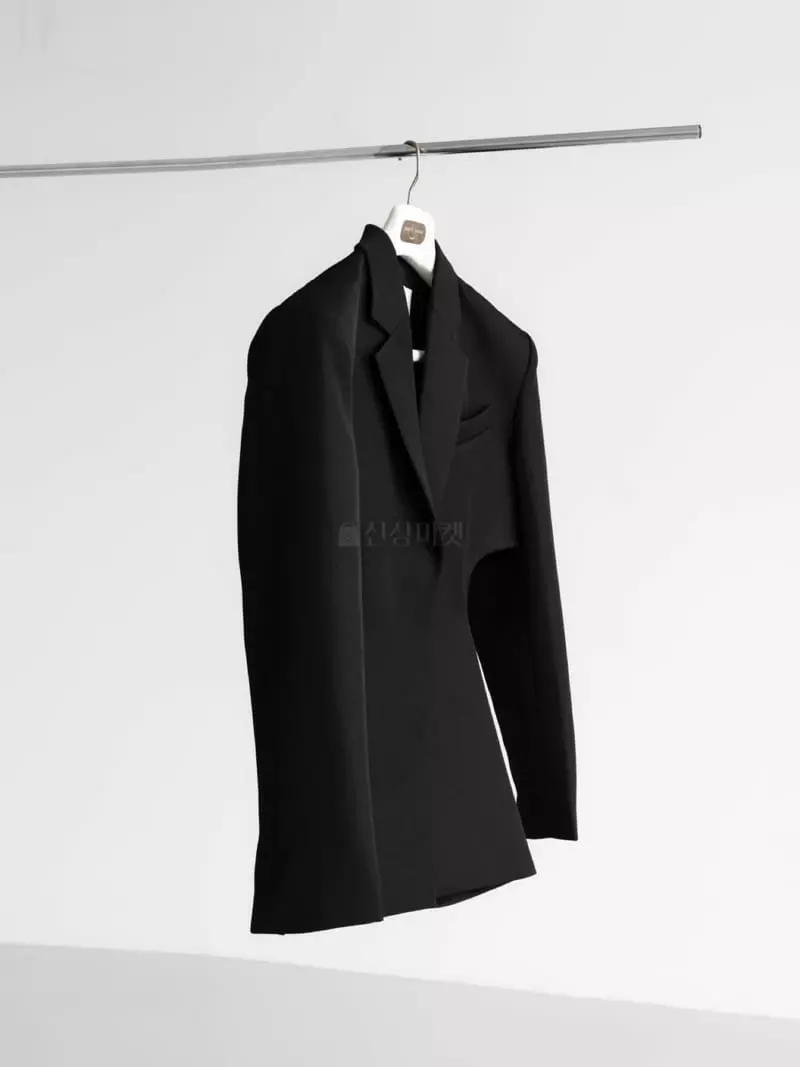 Paper Moon - Korean Women Fashion - #momslook - Square Waist Jacket - 2