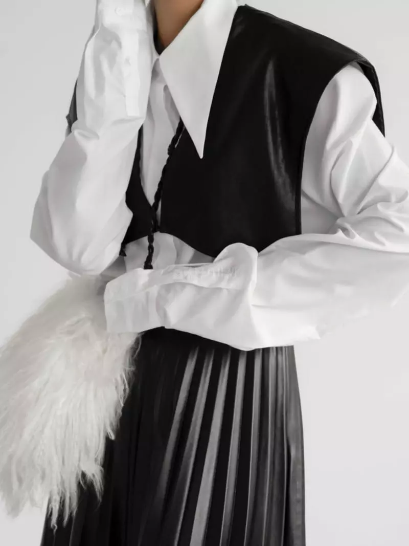 Paper Moon - Korean Women Fashion - #romanticstyle - Point Collar Slim Shirt - 2