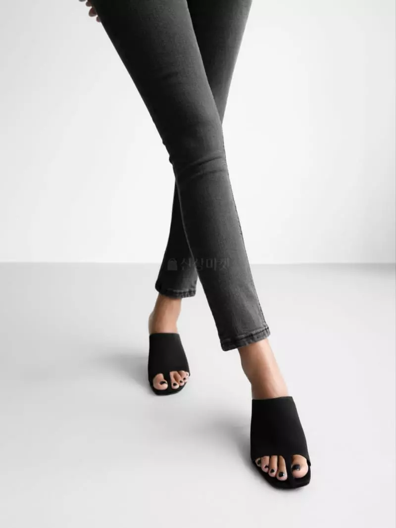 Paper Moon - Korean Women Fashion - #womensfashion - Wished Skinny Jeans - 2