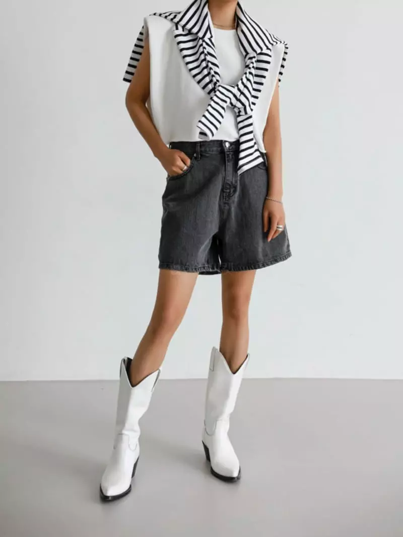 Paper Moon - Korean Women Fashion - #womensfashion - Wished Denim Shorts
