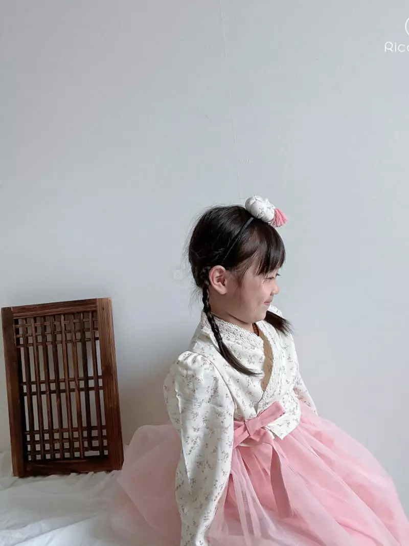 Rica - Korean Children Fashion - #prettylittlegirls - Flower Hanbok - 2