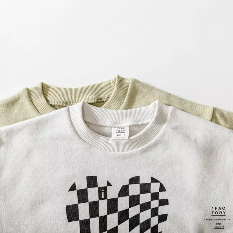 1 Fac - Korean Children Fashion - #fashionkids - Legasi Heart Sweatshirt