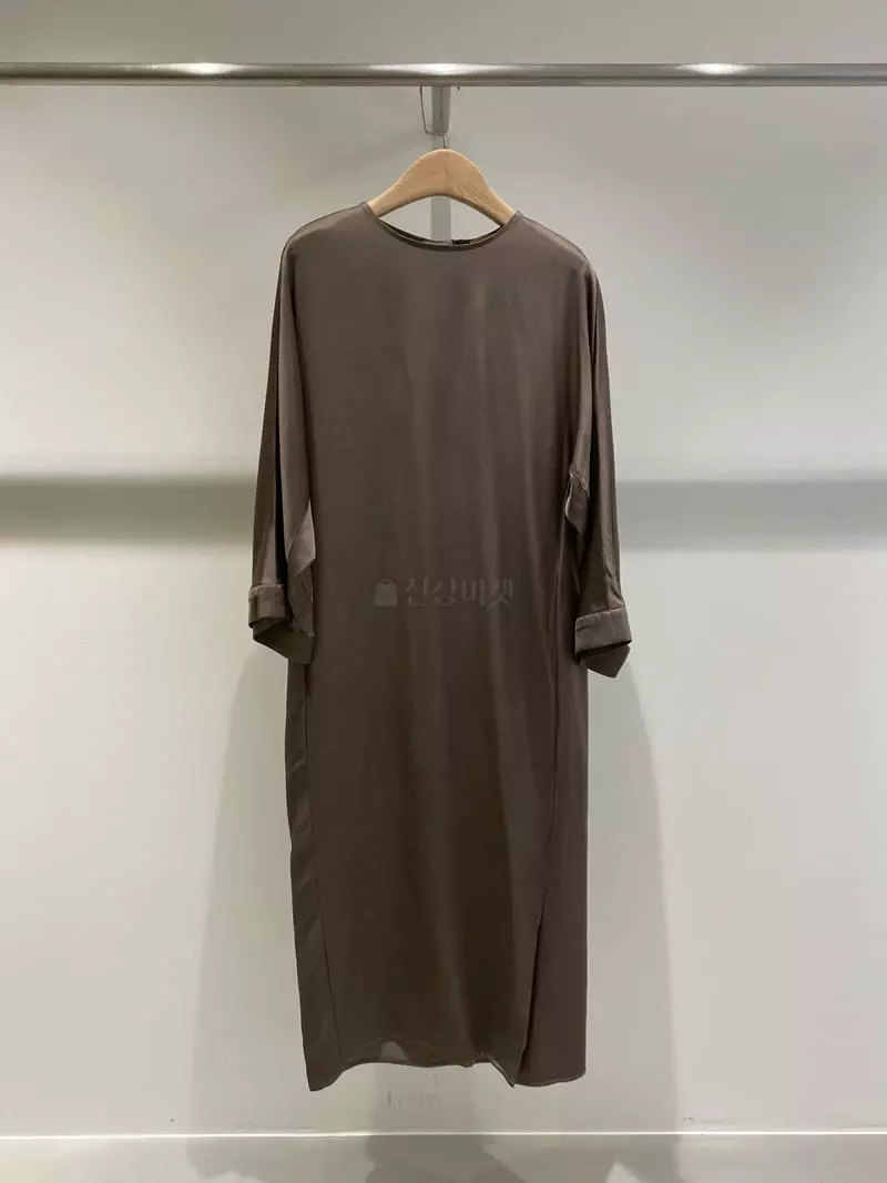 1968 - Korean Women Fashion - #vintageinspired - Back Wing One-piece - 3