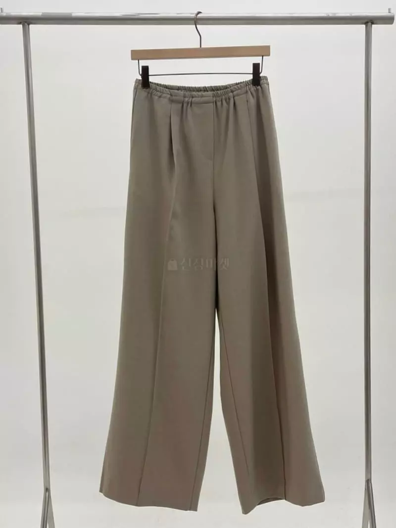 A Point - Korean Women Fashion - #momslook - Pie Banding Pants - 2