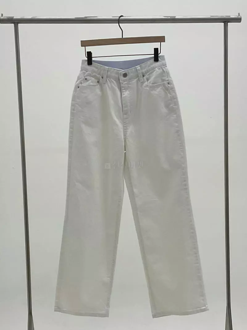 A Point - Korean Women Fashion - #thelittlethings - Force Jeans