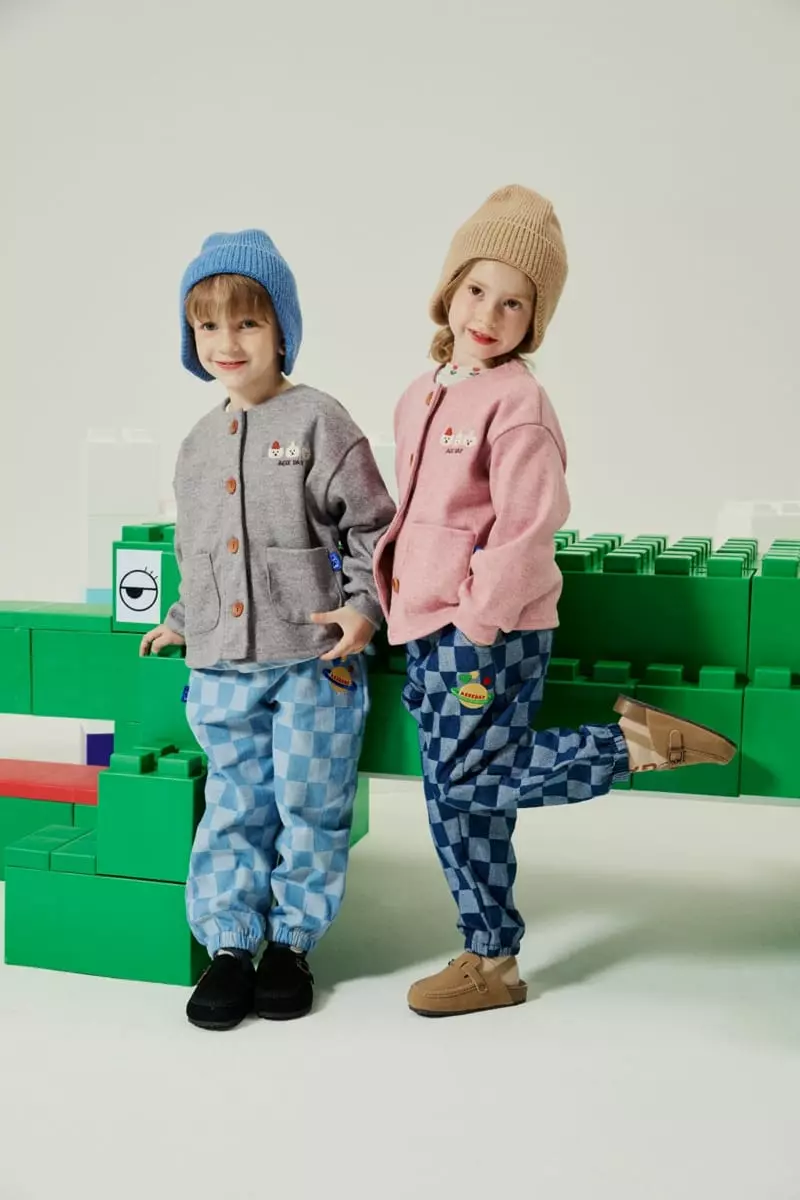 Aeeeday - Korean Children Fashion - #Kfashion4kids - Bear Three Cardigan - 6