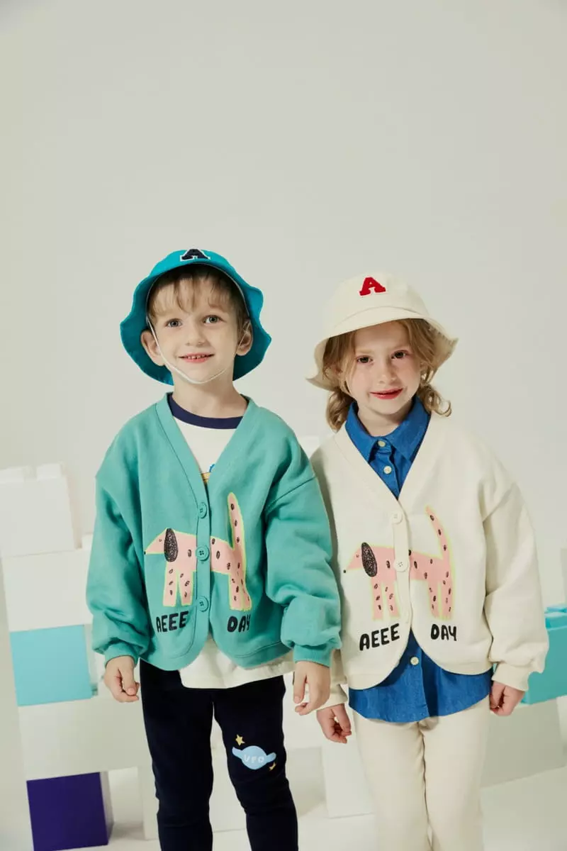 Aeeeday - Korean Children Fashion - #kidsshorts - Puppy Cardigan - 2