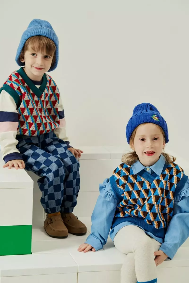 Aeeeday - Korean Children Fashion - #kidzfashiontrend - Triangle Vest - 3