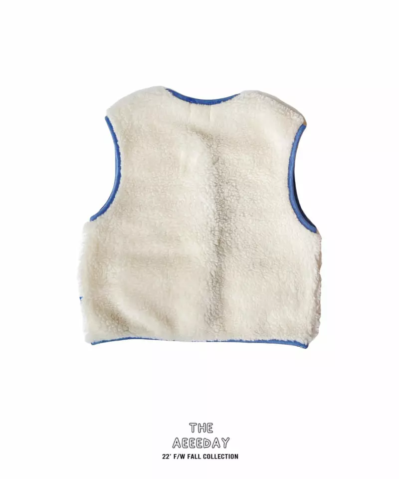 Aeeeday - Korean Children Fashion - #magicofchildhood - Patch Dymble Vest - 9