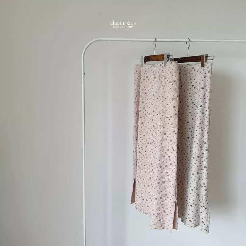 Aladin - Korean Women Fashion - #momslook - Mom Fall Flover Skirt - 8