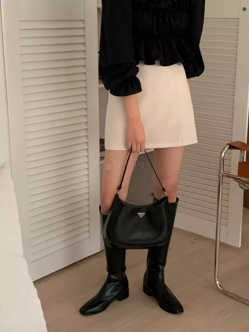 Ame - Korean Women Fashion - #momslook - Twill Mini Skirt - 7