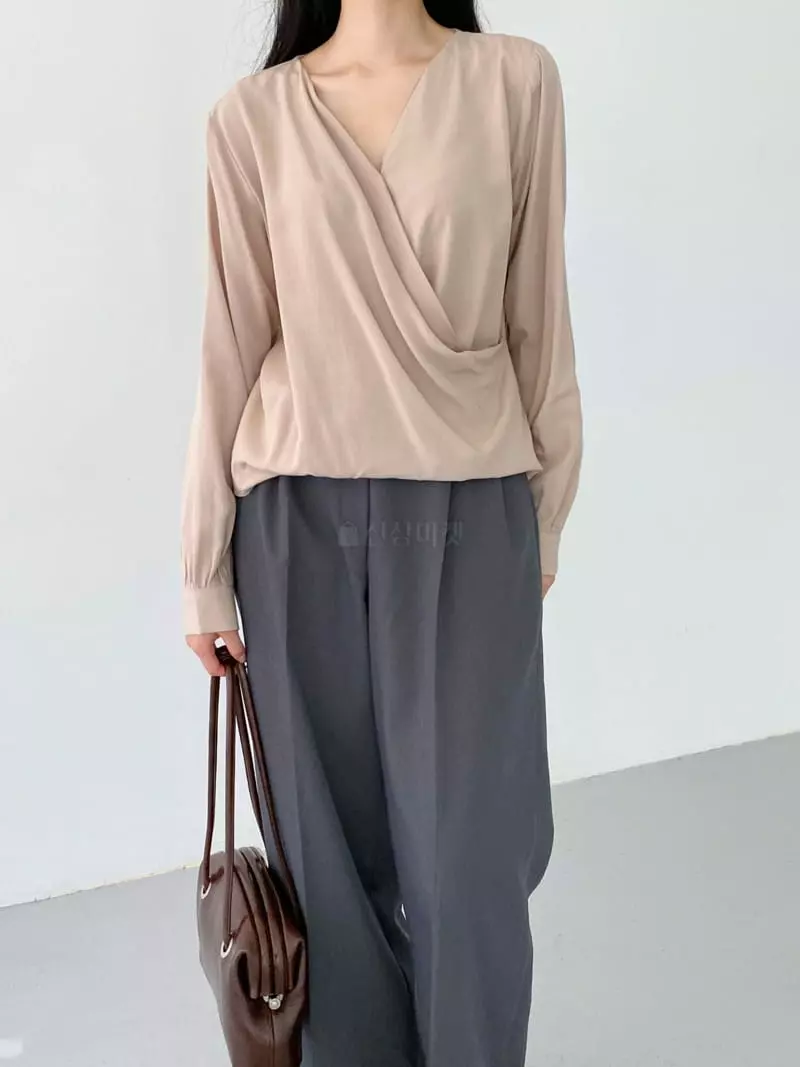 Ame - Korean Women Fashion - #momslook - Slik Wrap Blouse - 10