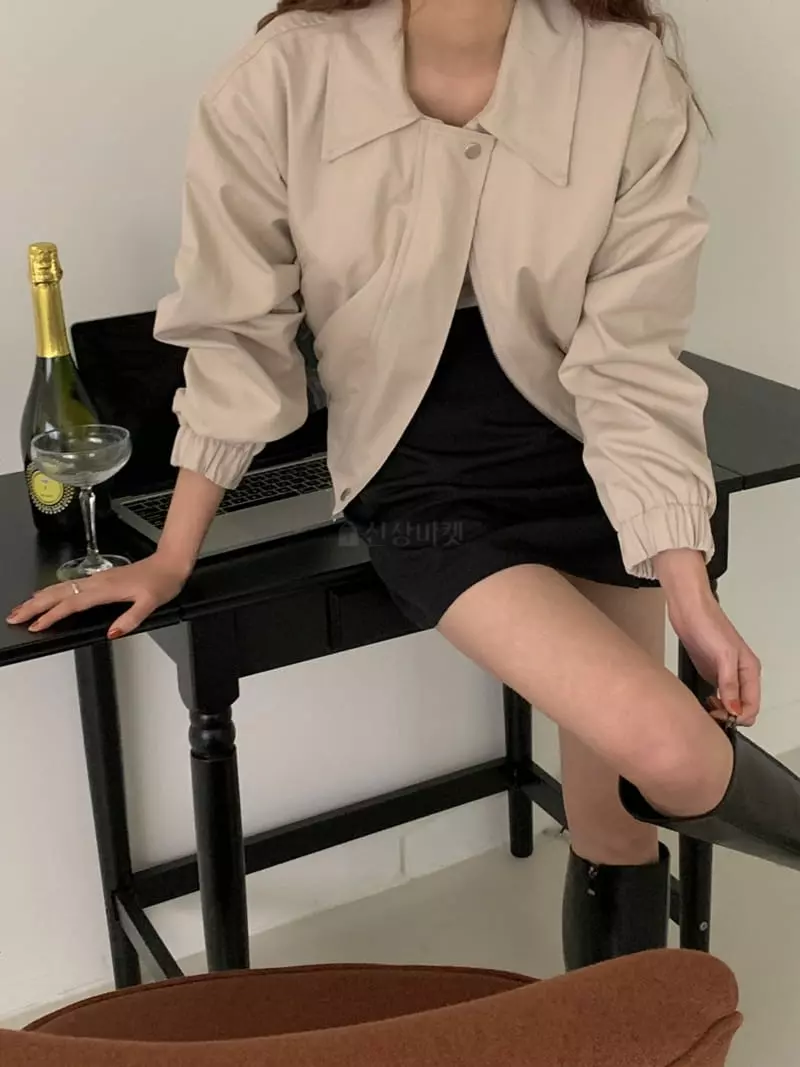 Ame - Korean Women Fashion - #romanticstyle - Crop Field Jacket  - 12