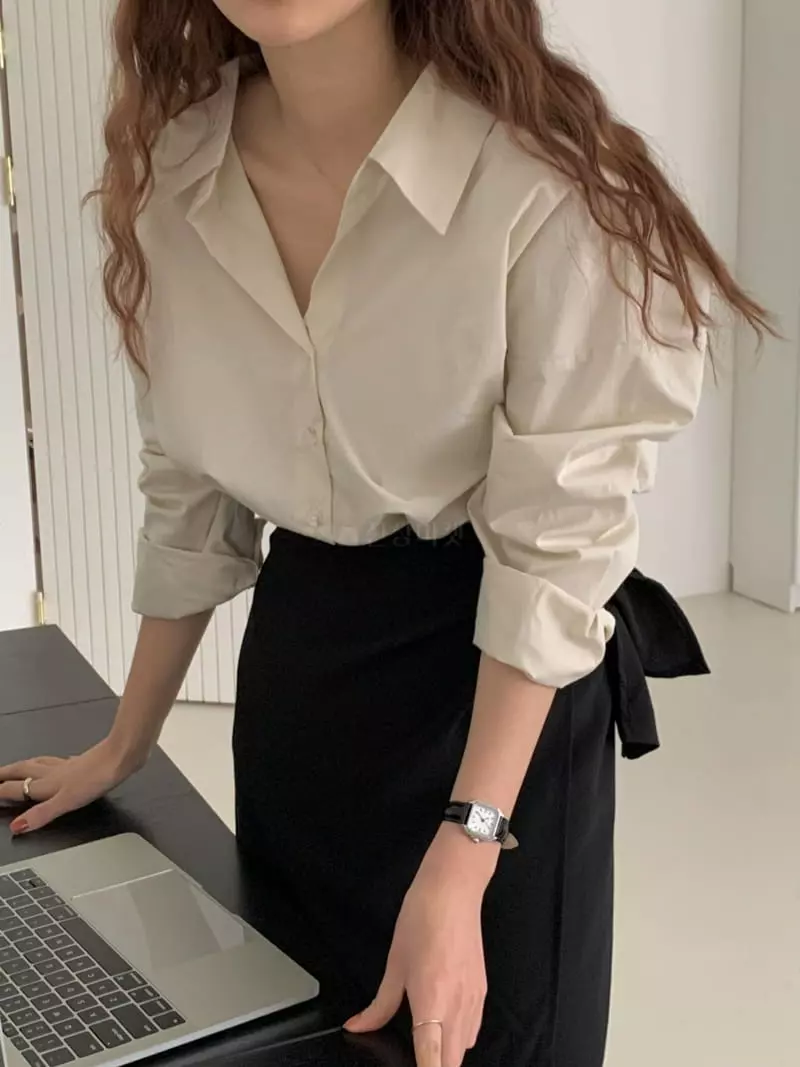 Ame - Korean Women Fashion - #womensfashion - V Shirt - 9